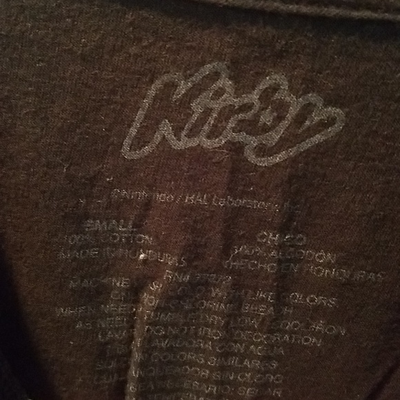 Licensed Nintendo Kirby Tee Shirt - Picture 3 of 3